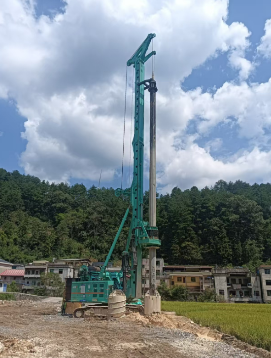 逆势而上，上海金泰大型旋挖钻机凭实力破局基建寒冬